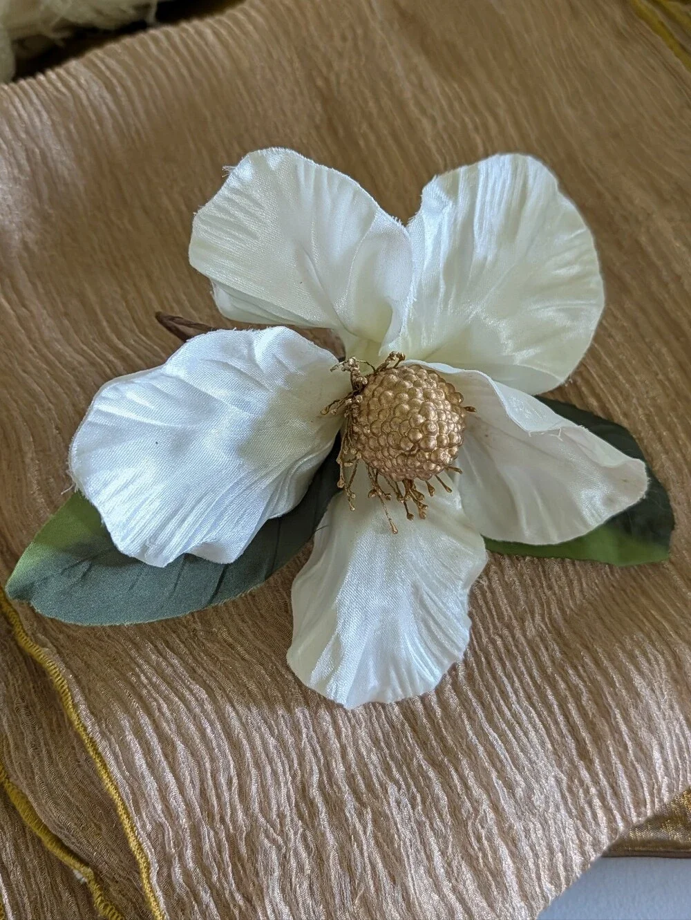 set of 10 MAGNOLIA NAPKIN RINGS flower